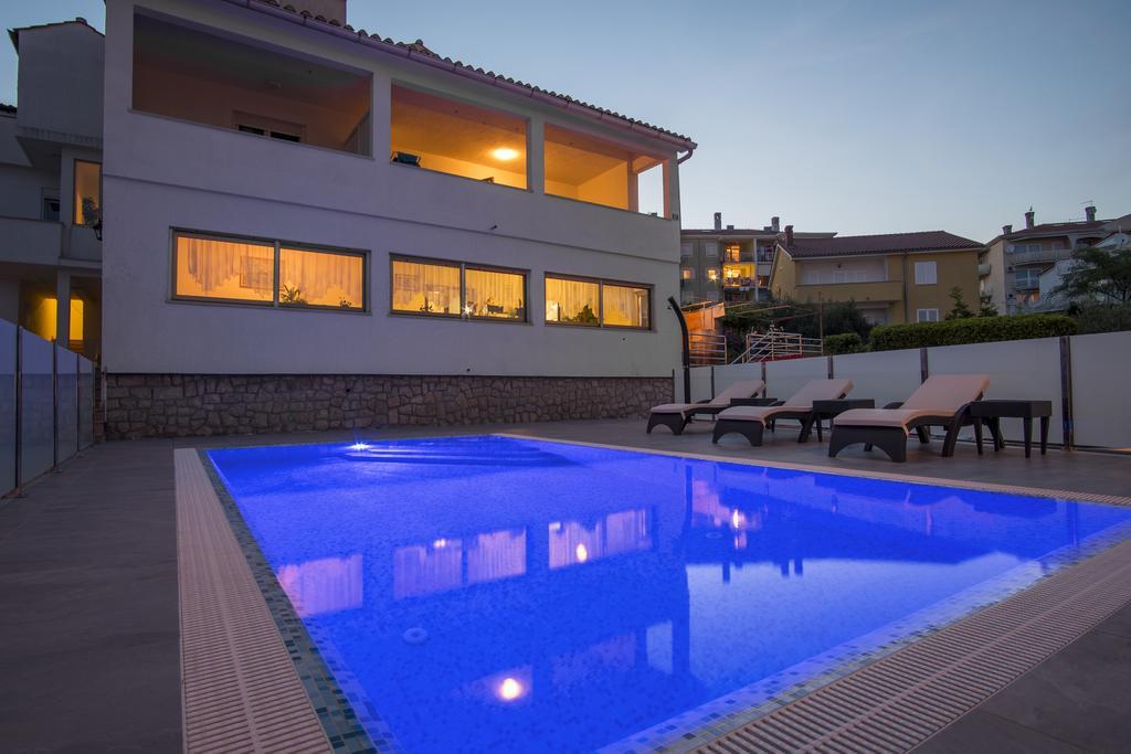 Apartments & Rooms Krk Krk Island Esterno foto
